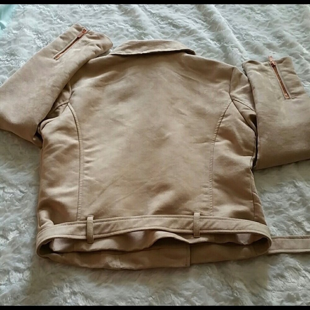 Jacket - Picture 3 of 3